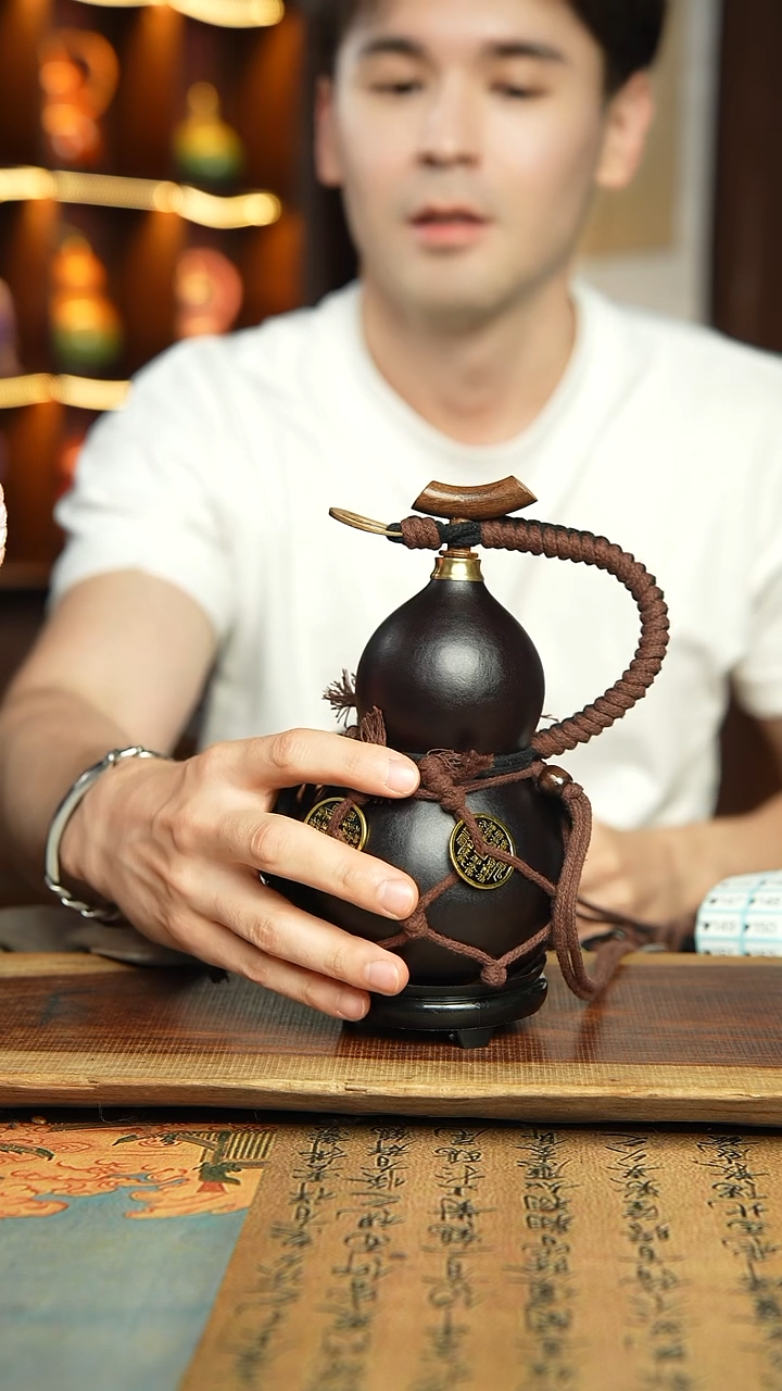 131号精选福利非遗漆器酒葫芦