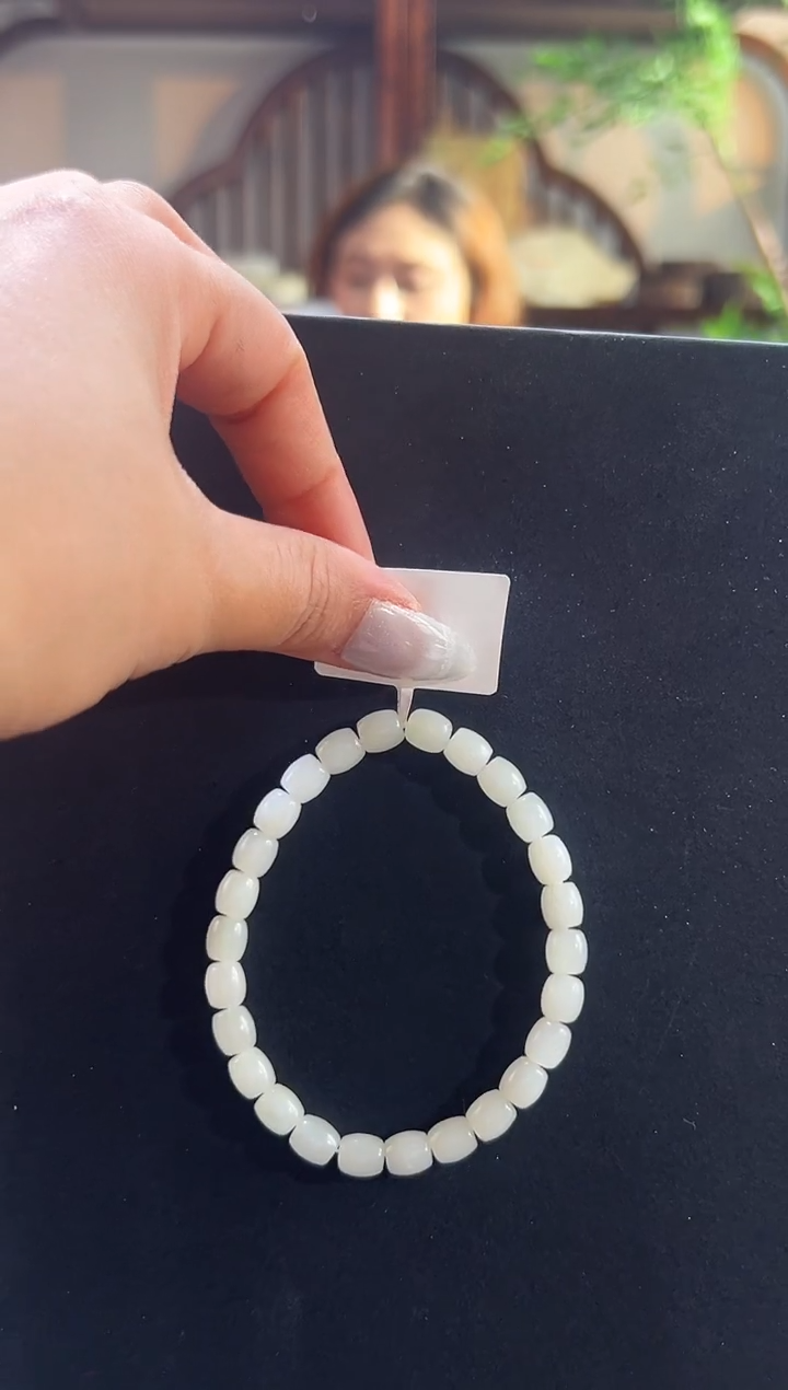 未镶嵌手串和田玉新疆和田玉于田料卡6*7手串