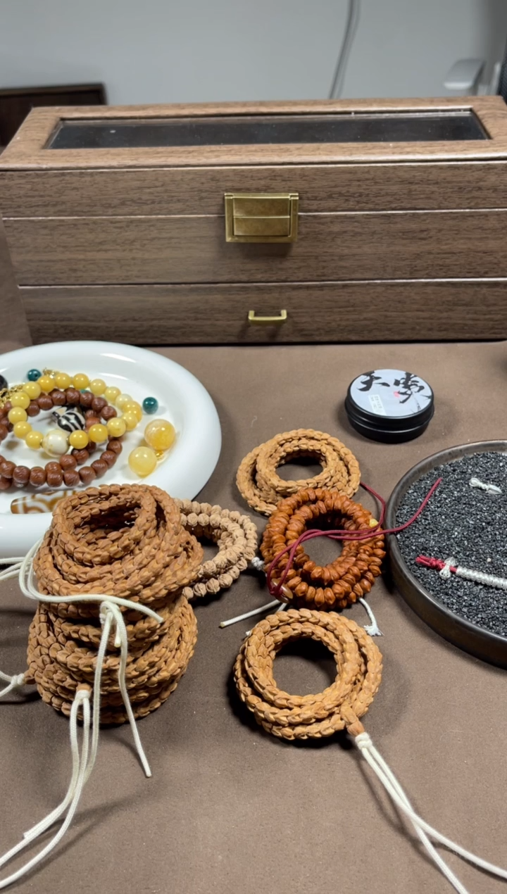 手串柏香籽/百香籽小鱼出品--二代龙爪