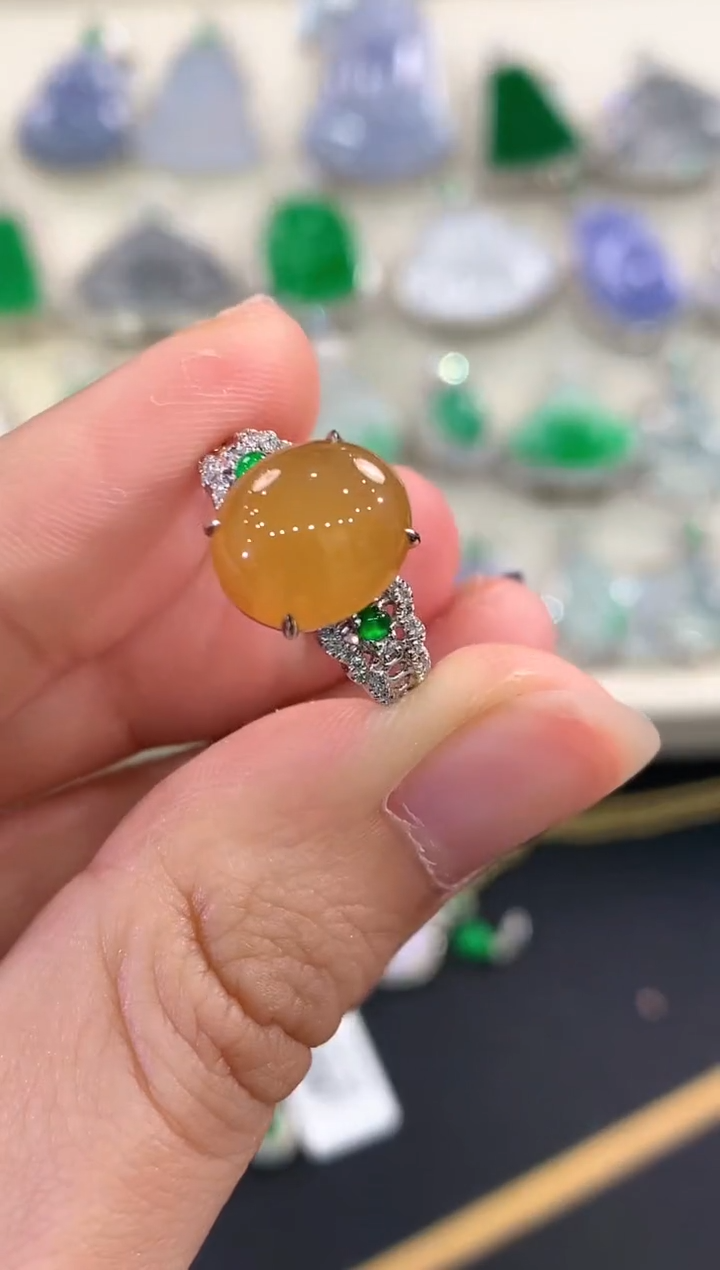 【闪购商品】翡翠戒指18K金镶嵌b151