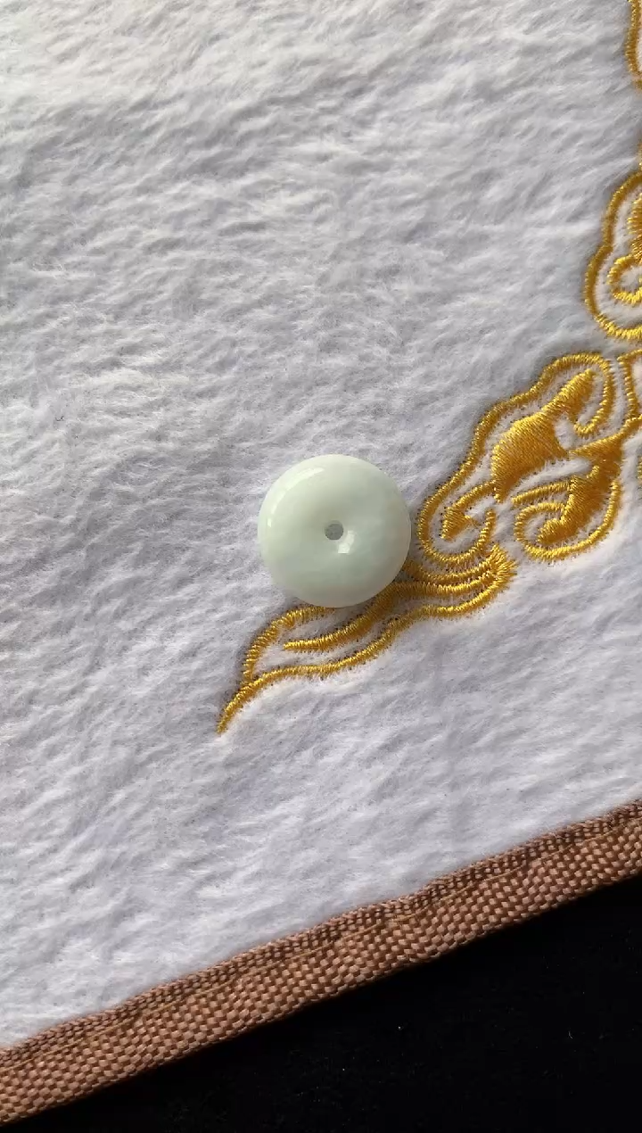 颈饰未镶嵌翡翠2