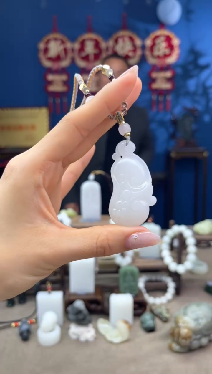 【闪购商品】和田玉颈饰未镶嵌1