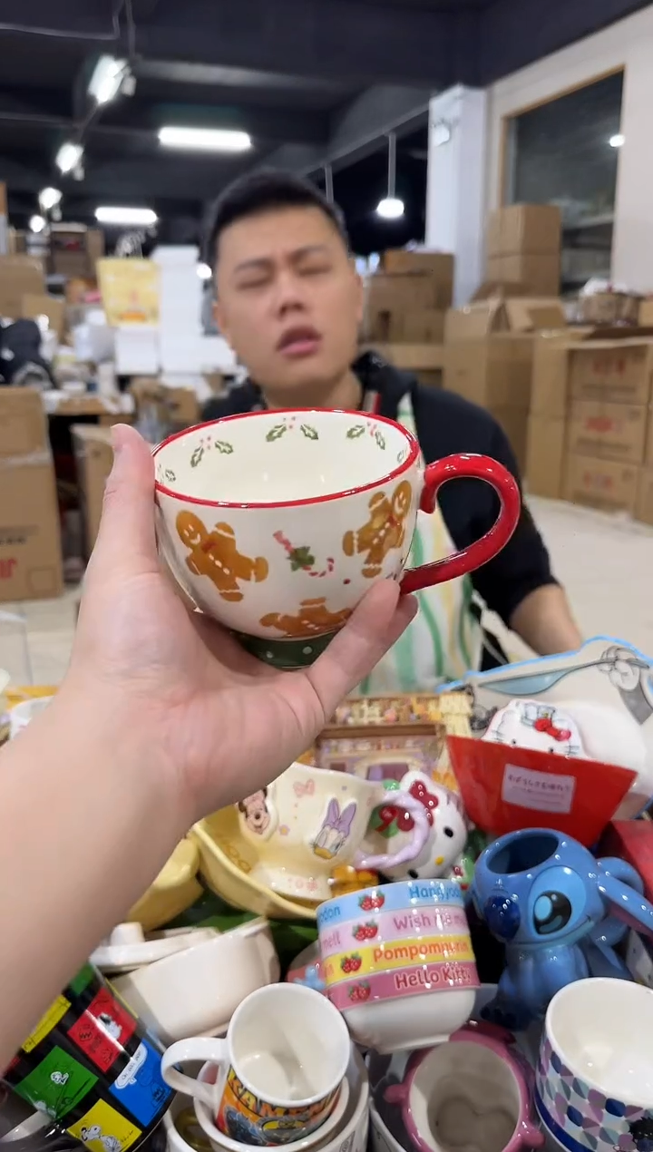 瓷片姜饼人咖啡杯