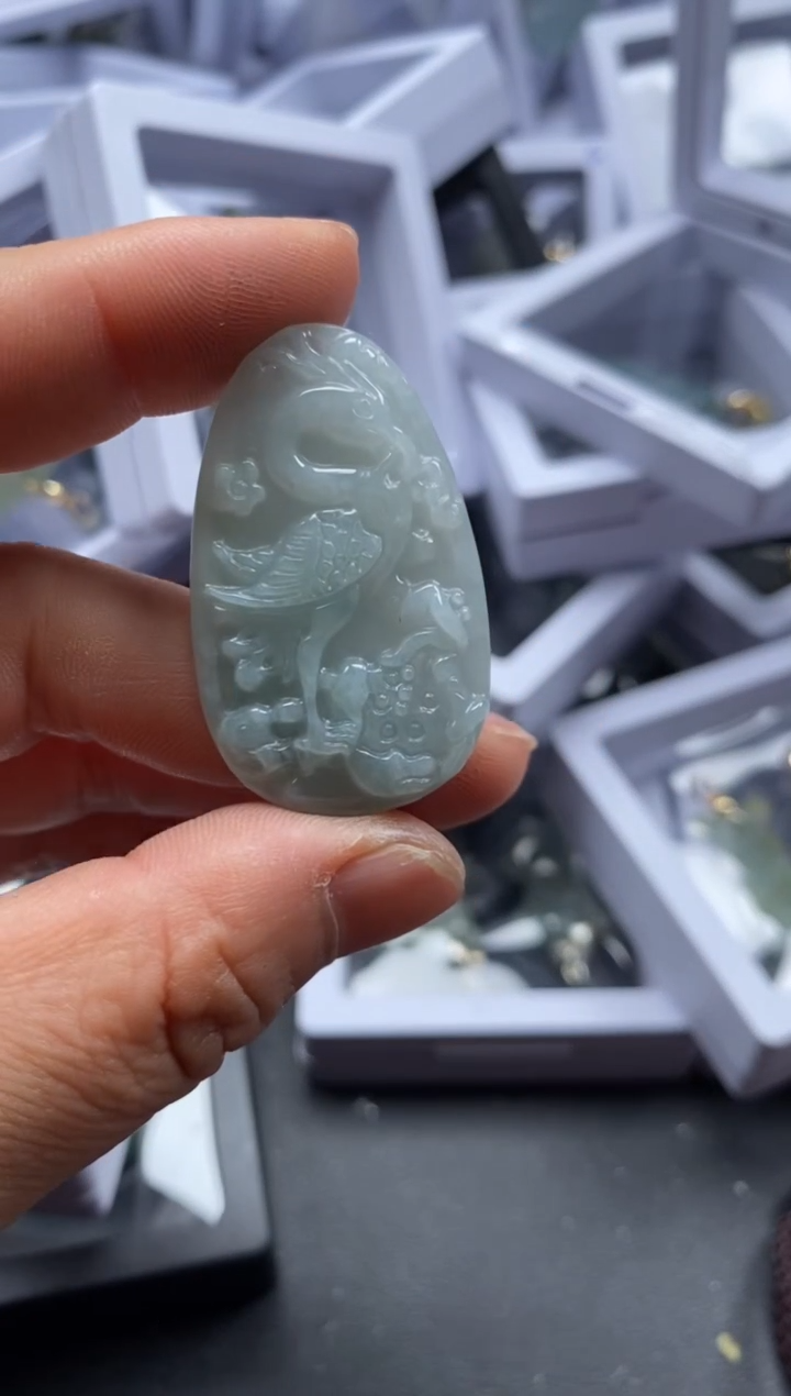 【闪购商品】翡翠吊坠(不含链)未镶嵌39245