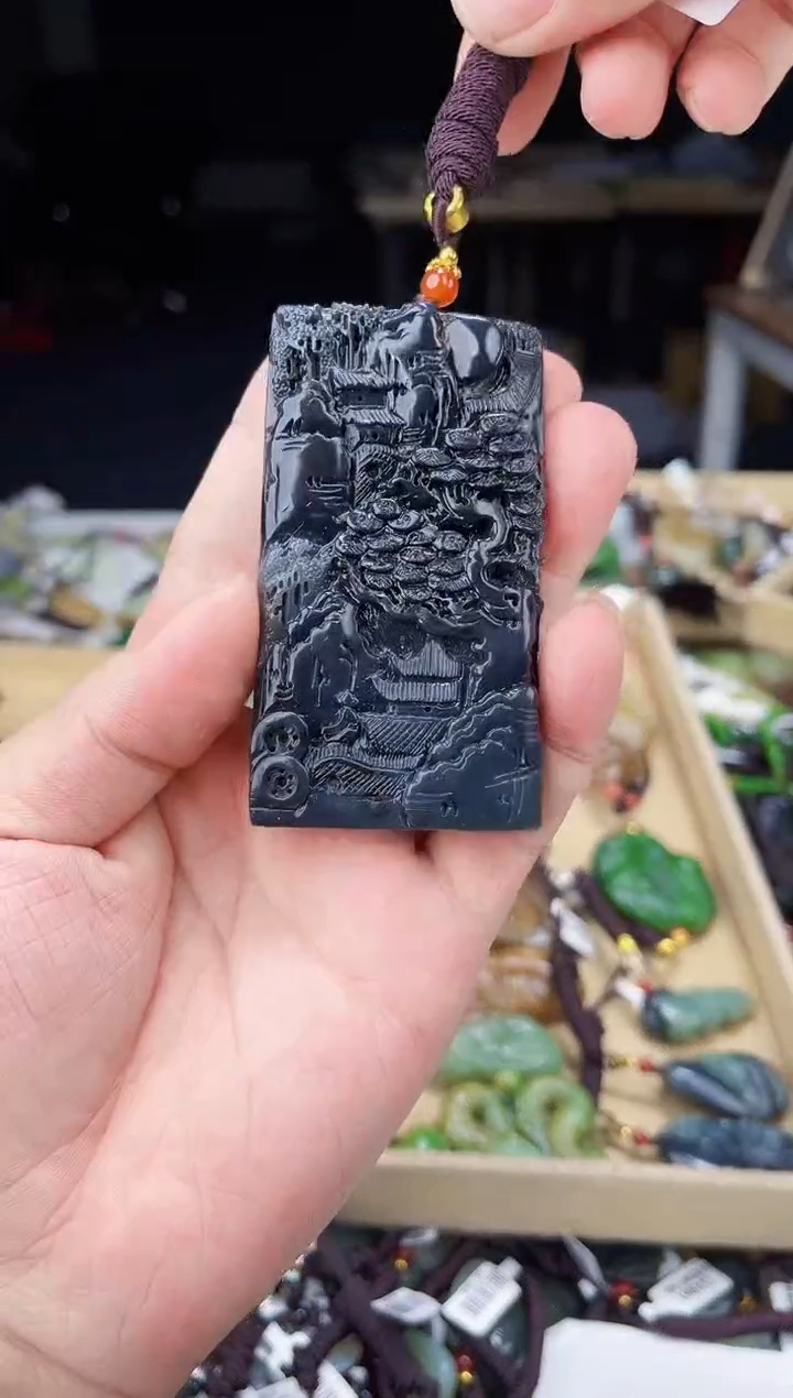 颈饰未镶嵌和田玉1