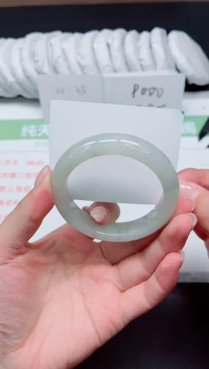 【闪购商品】石英质玉手镯未镶嵌563-54.3