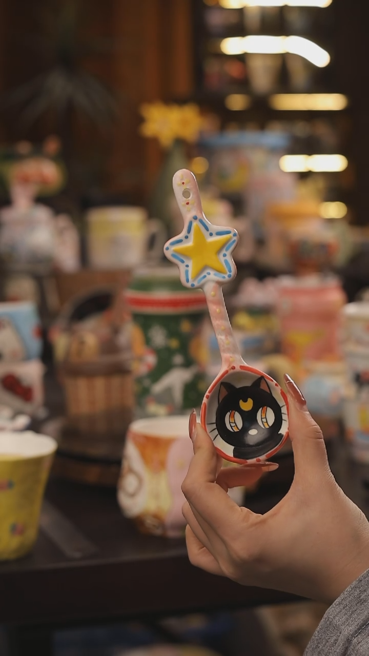 景德镇釉下彩绘设计师款式陶瓷