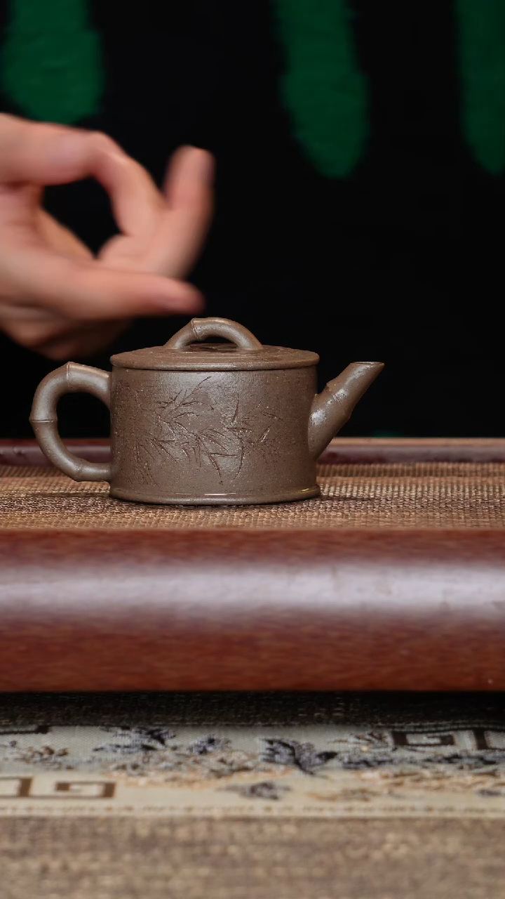 【闪购商品】紫砂茶壶90cc竹节汉瓦鲨皮青全手工