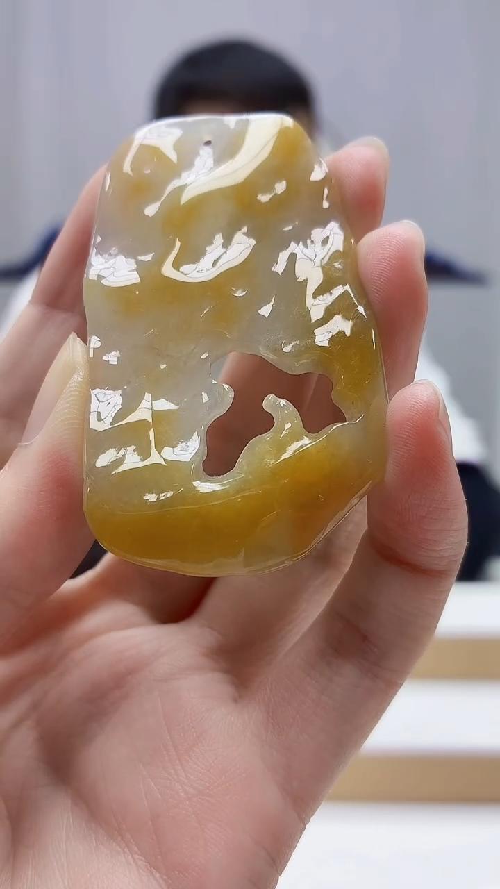 未镶嵌定制翡翠P**n4898zm-毛货挂件