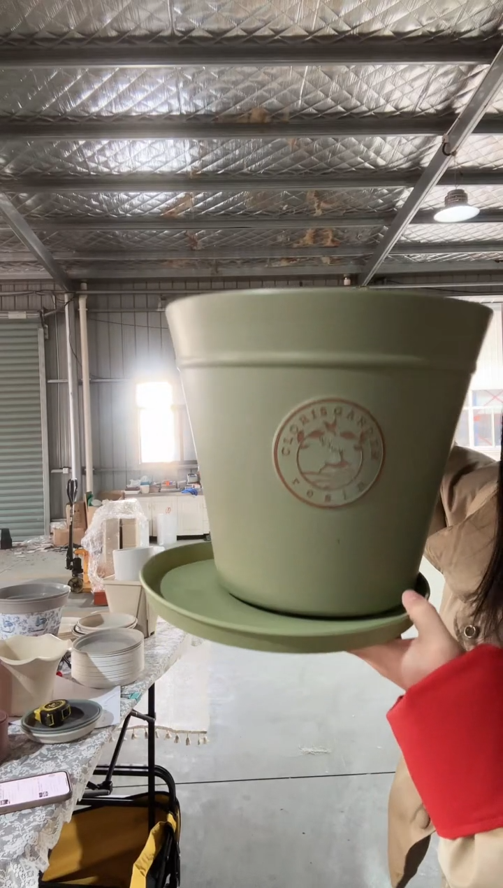 【闪购商品】塑料12寸克里欧斜口抹茶绿色1套