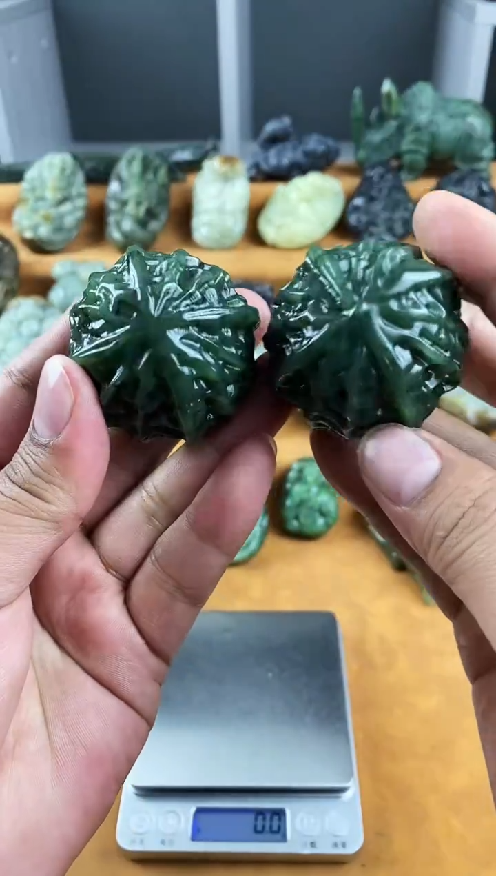 未镶嵌和田玉把件1