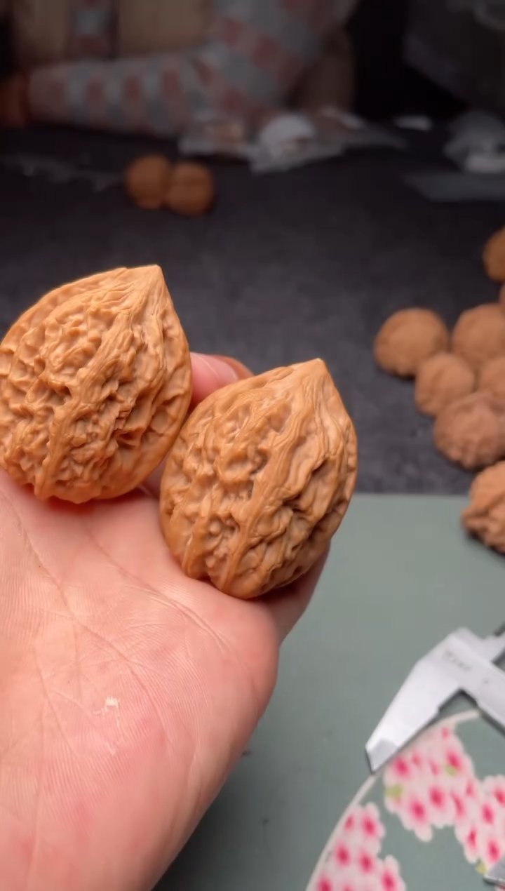 把件文玩核桃a114  鸡心 37尺