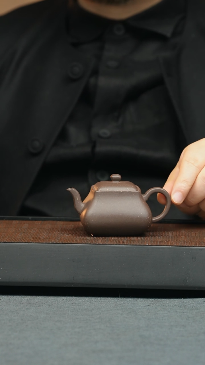 【闪购商品】紫砂茶壶五堂  风流宰相-鸣远