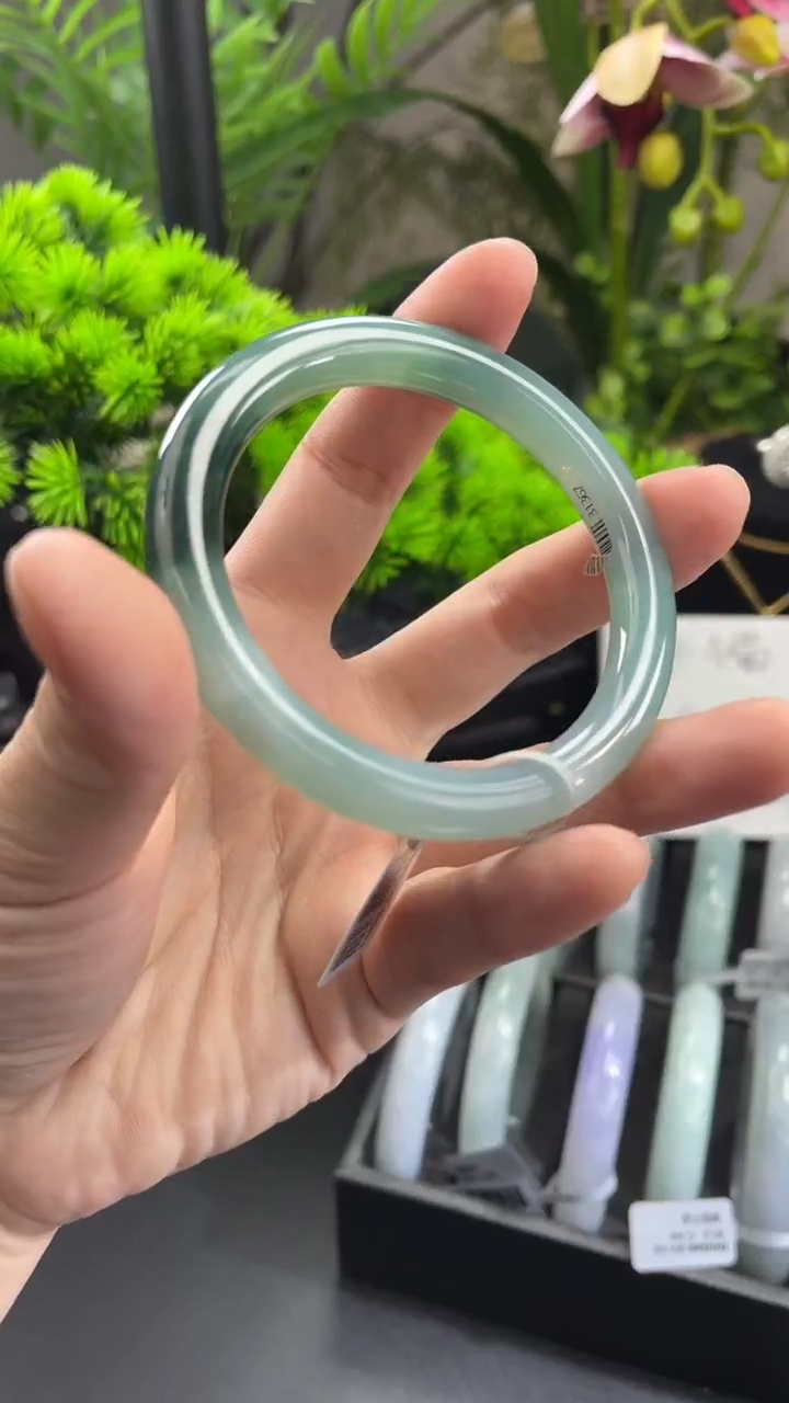 【闪购商品】翡翠手镯未镶嵌圆条