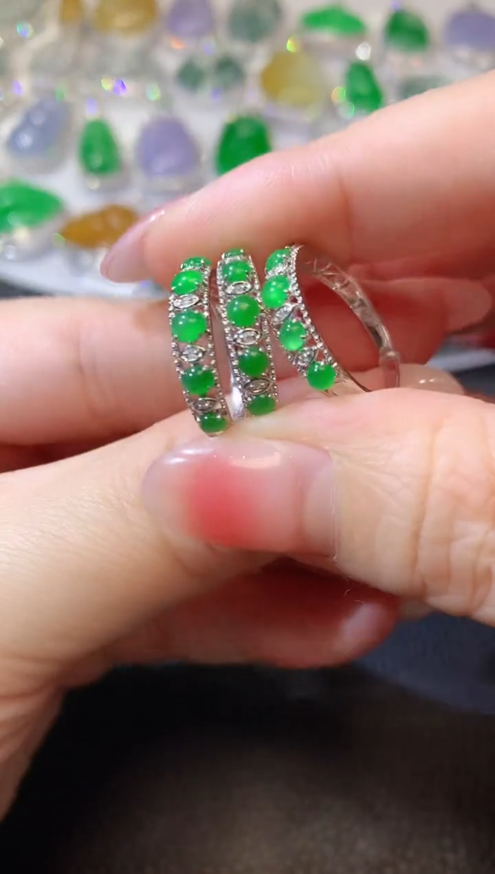 【闪购商品】翡翠戒指18K金镶嵌A30   多样性发货一件