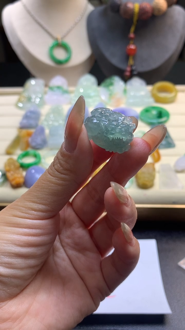 【闪购商品】定制翡翠未镶嵌翡翠