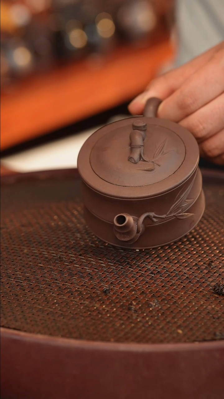 茶壶紫砂原矿手工制作紫茄泥   