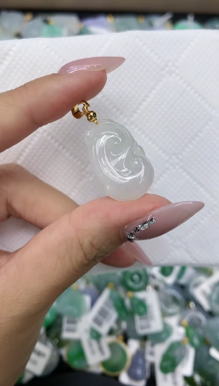 颈饰未镶嵌翡翠a货百元一下同包裹多件发出的只收取一单运费