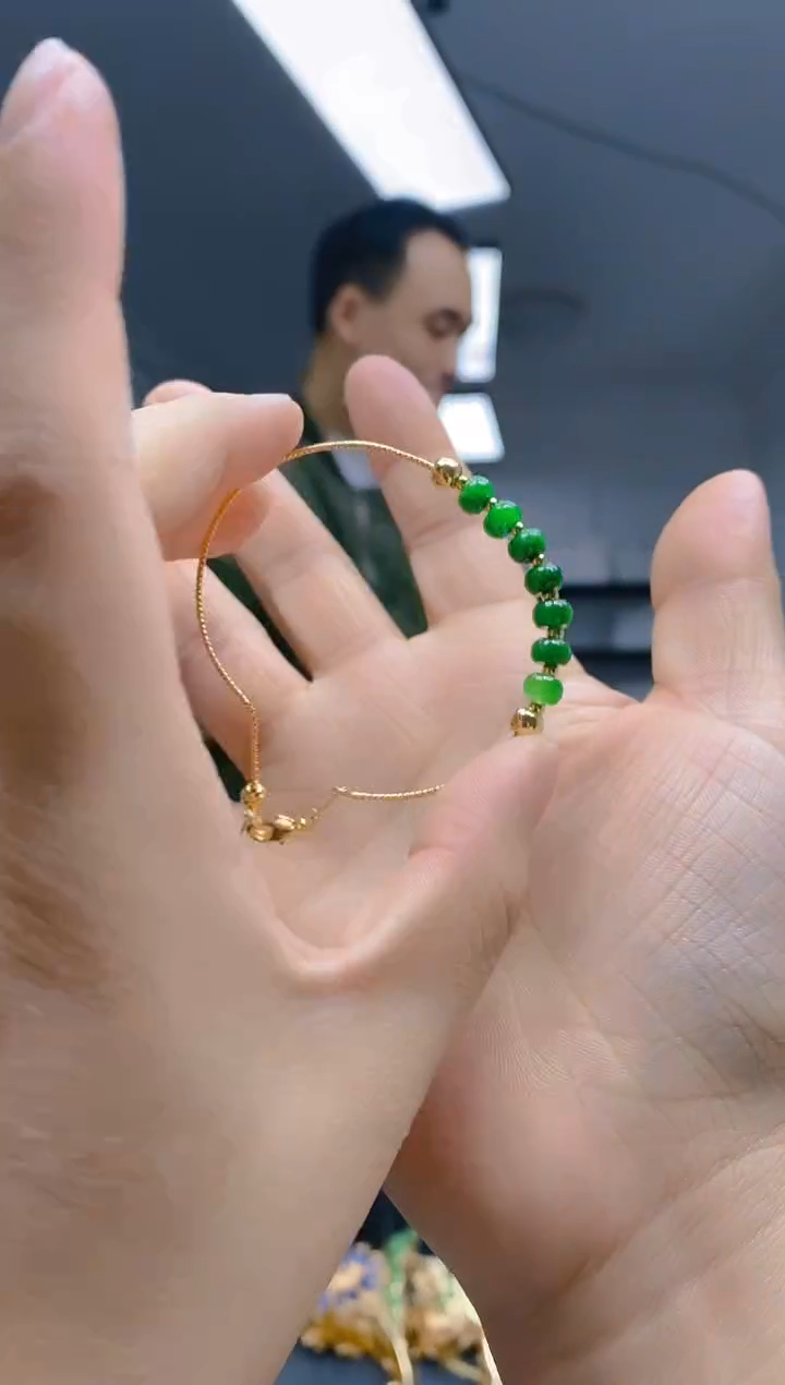 【闪购商品】翡翠耳饰合金122翡翠手镯