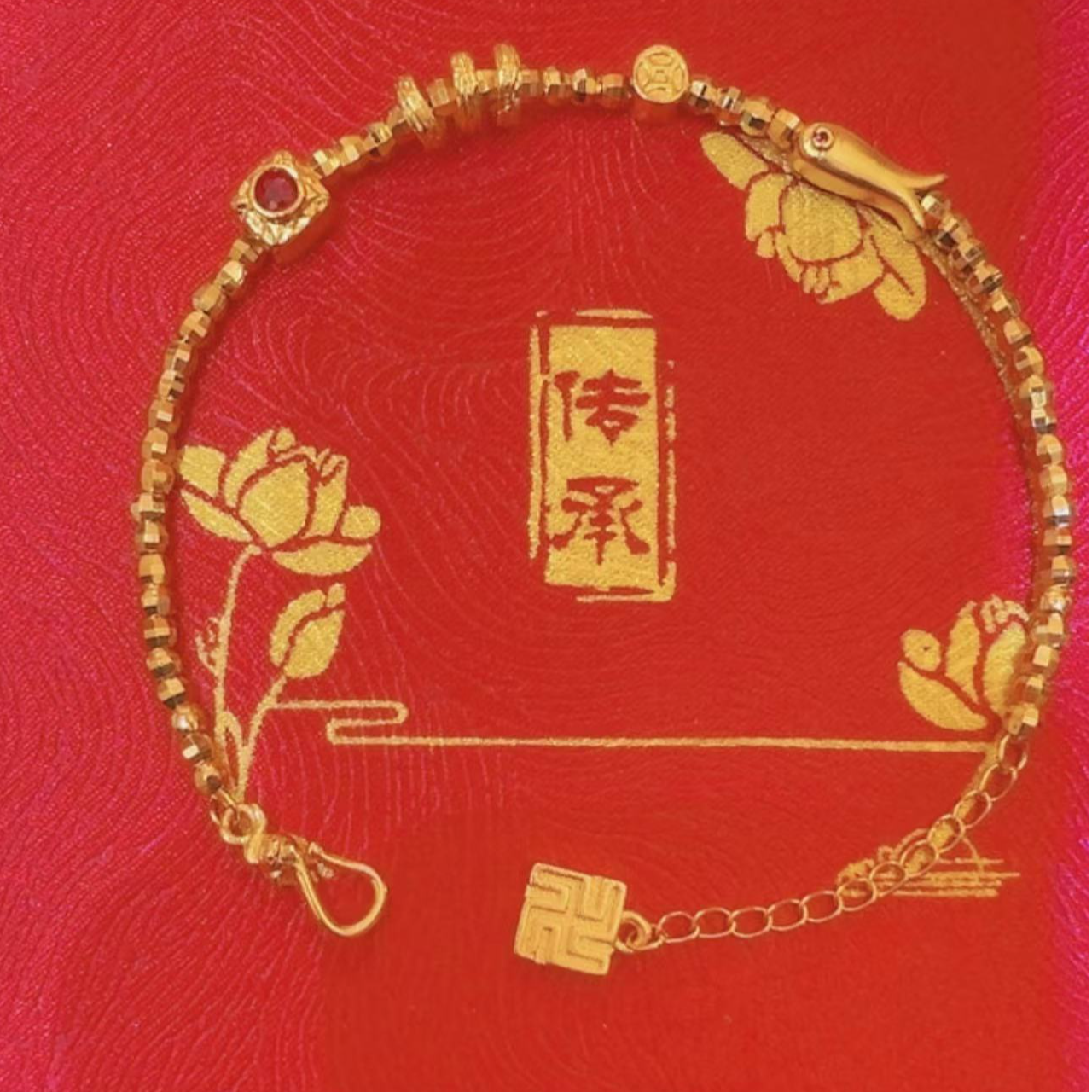 铜合金手链 万福金色上岸锦鲤转运珠手链女新款时尚小众精致手饰