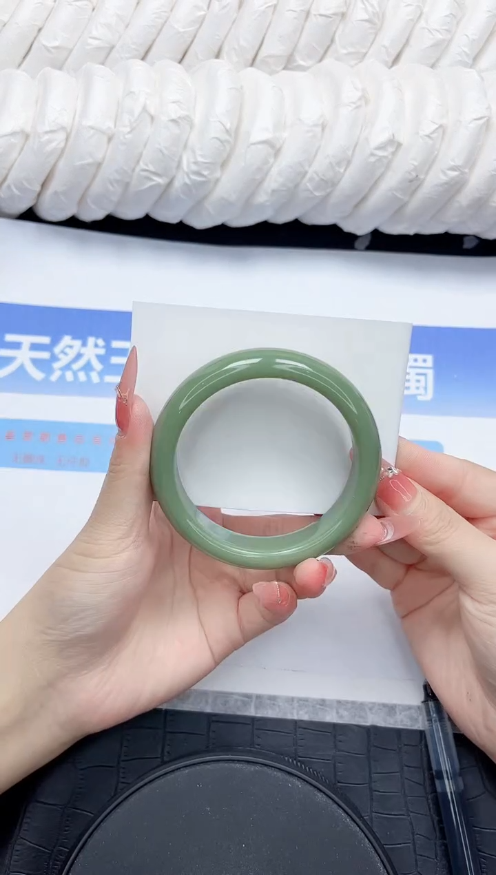 石英质玉手镯未镶嵌117-56