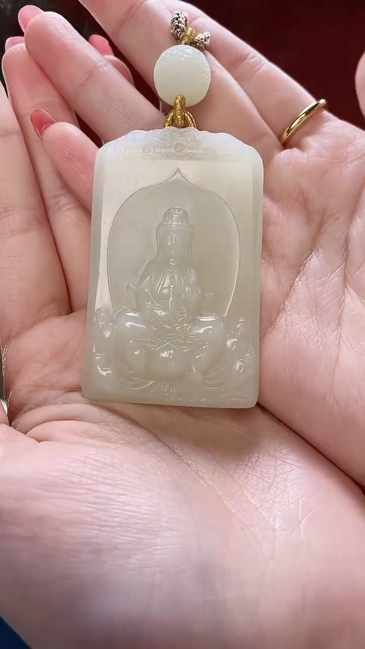 【闪购商品】和田玉挂件未镶嵌甘黄观音吊坠