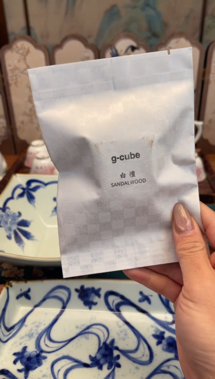 瓷片飘**蝎六六工艺品高端进口瓷器