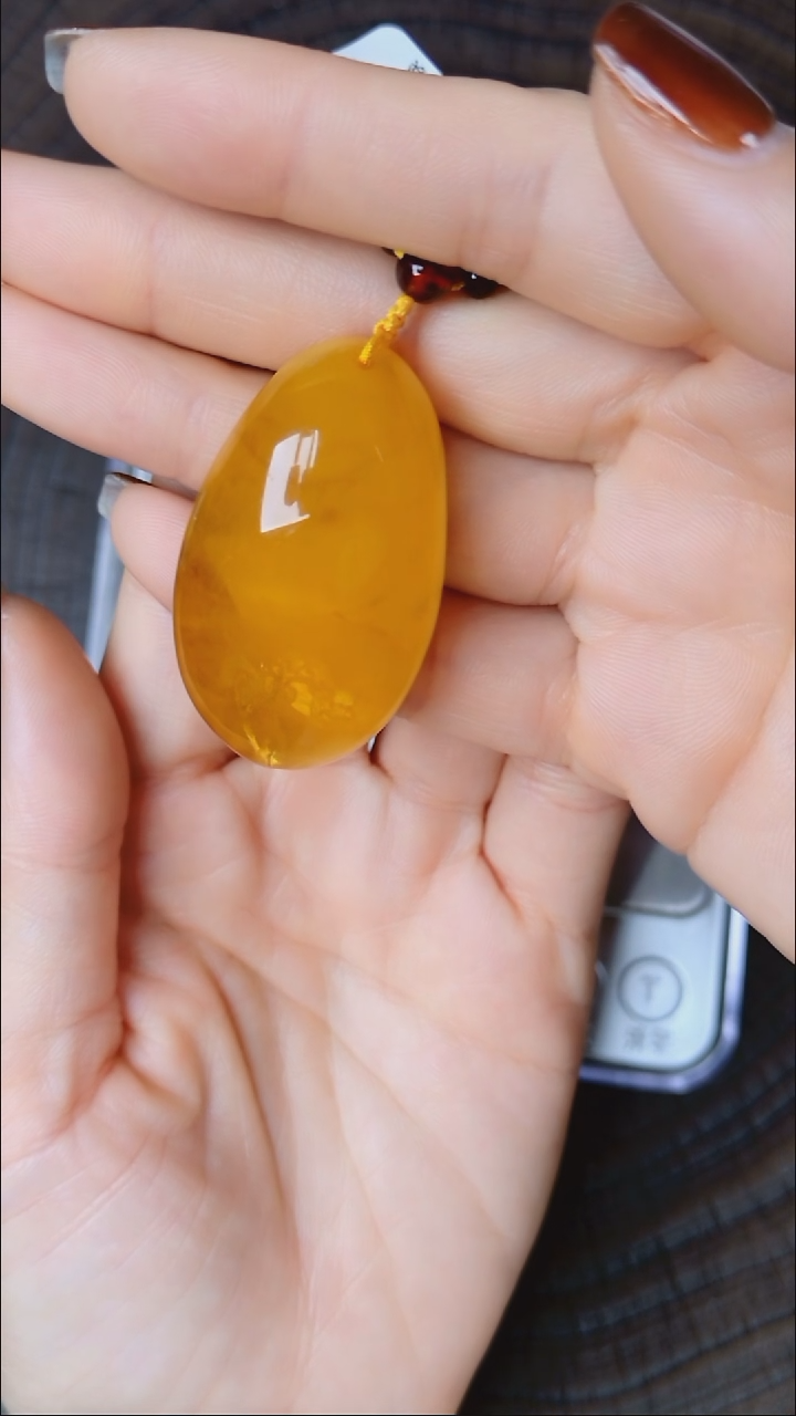 蜜蜡颈饰未镶嵌水滴  有冰花