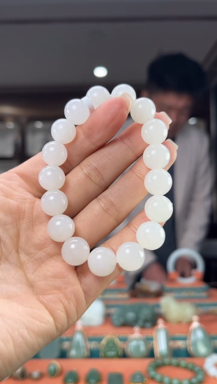 颈饰未镶嵌和田玉佩佩12mm左右