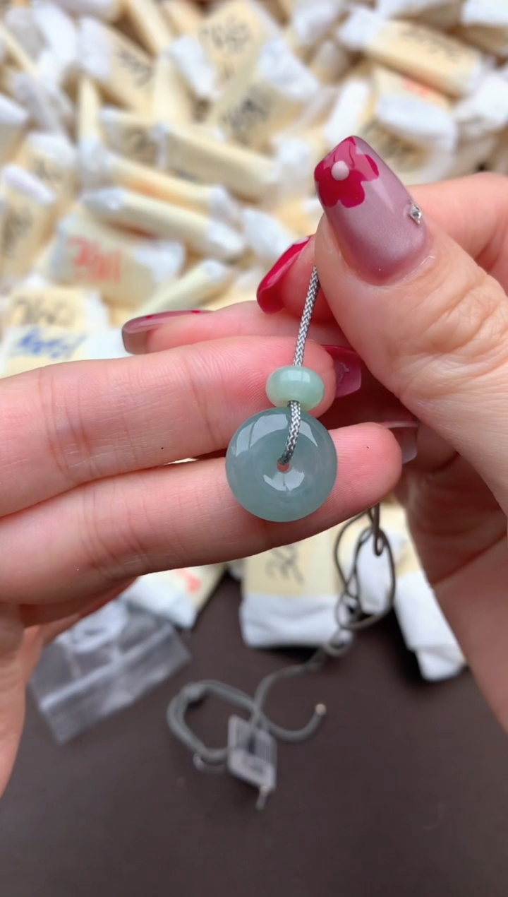 【闪购商品】翡翠挂件未镶嵌一