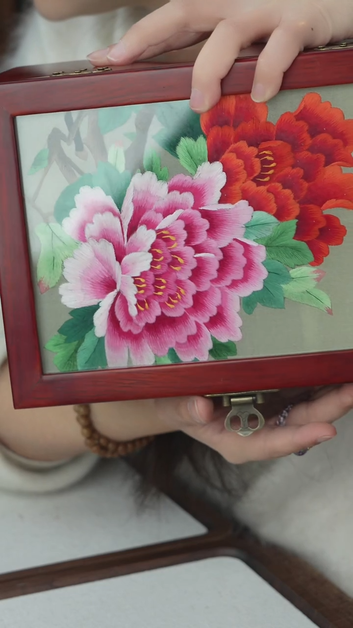 刺绣闪购纯手工非遗国风饰品