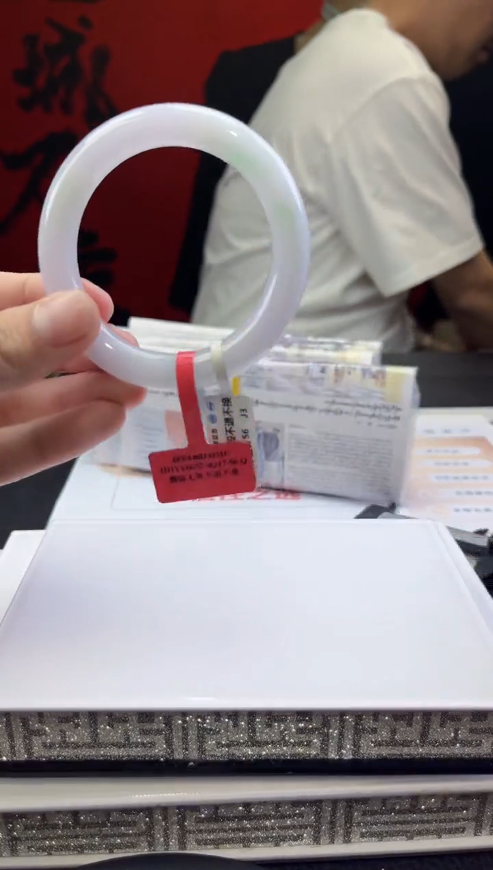 【闪购商品】翡翠手镯未镶嵌翡翠手镯