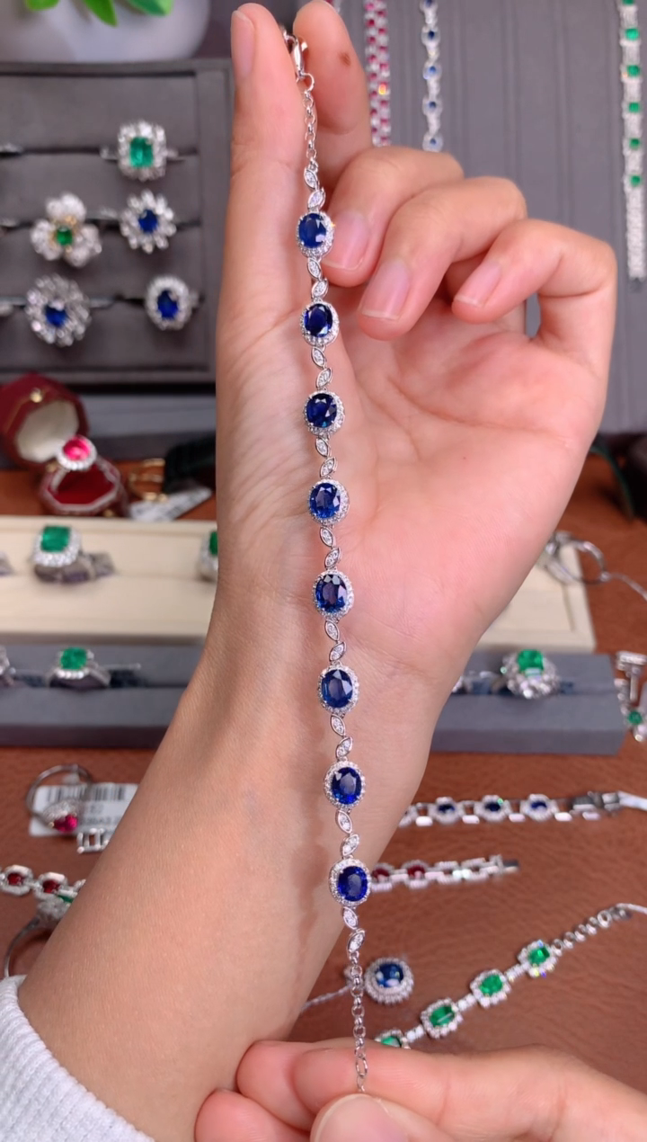 【闪购商品】蓝宝石手链18K金镶嵌5.7CT
