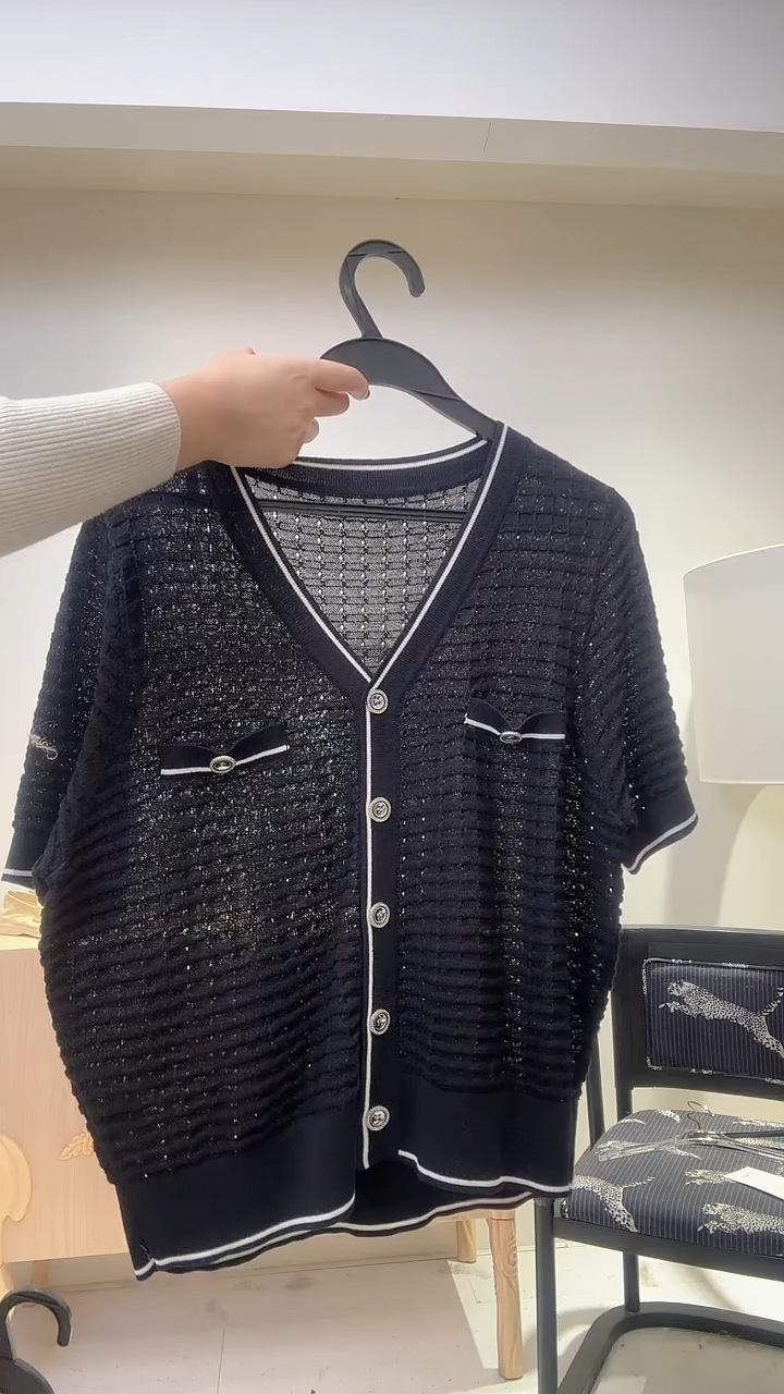 小香风藏蓝色半袖上衣