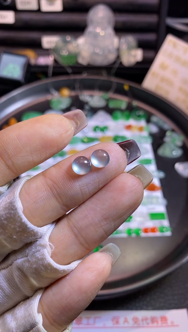 翡翠挂件未镶嵌蛋