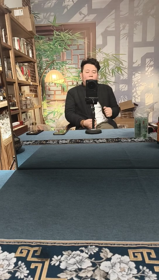 纯露沉香1瓶+玫瑰1瓶多样性发货发1份