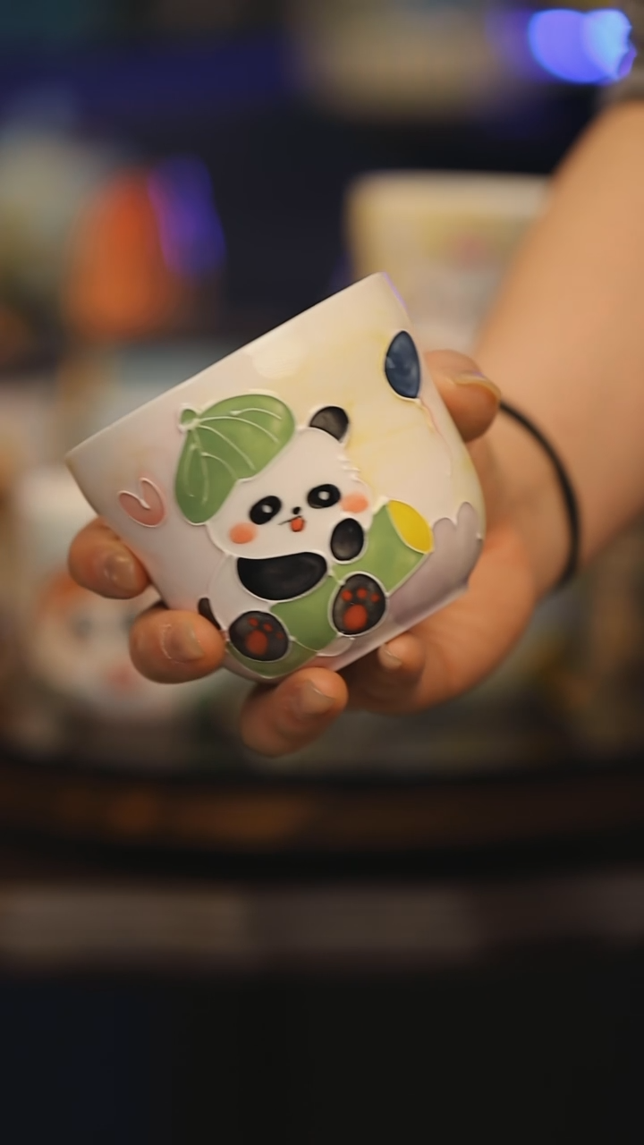 【闪购商品】摆件景德镇釉下彩绘设计师款式陶瓷