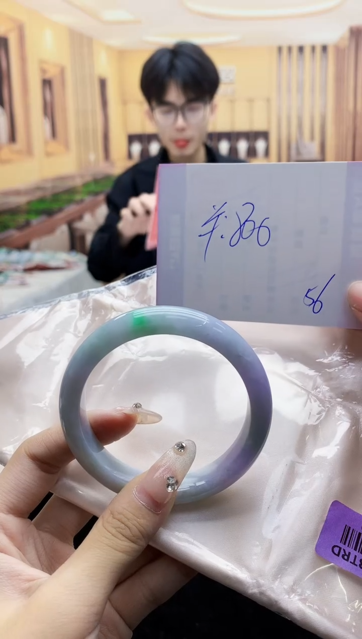 【闪购商品】翡翠手镯未镶嵌      H73-50