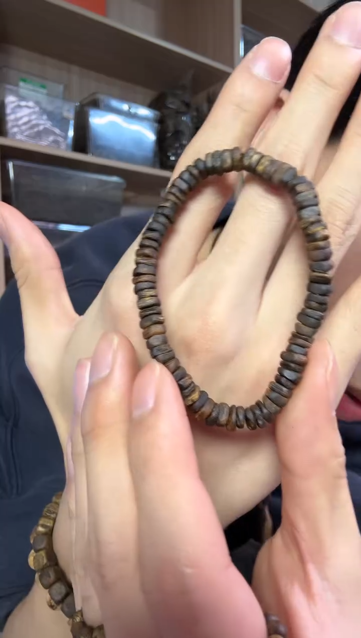 沉香沉香碎屑06沉水碎银子单圈5克+ 多样性发其一