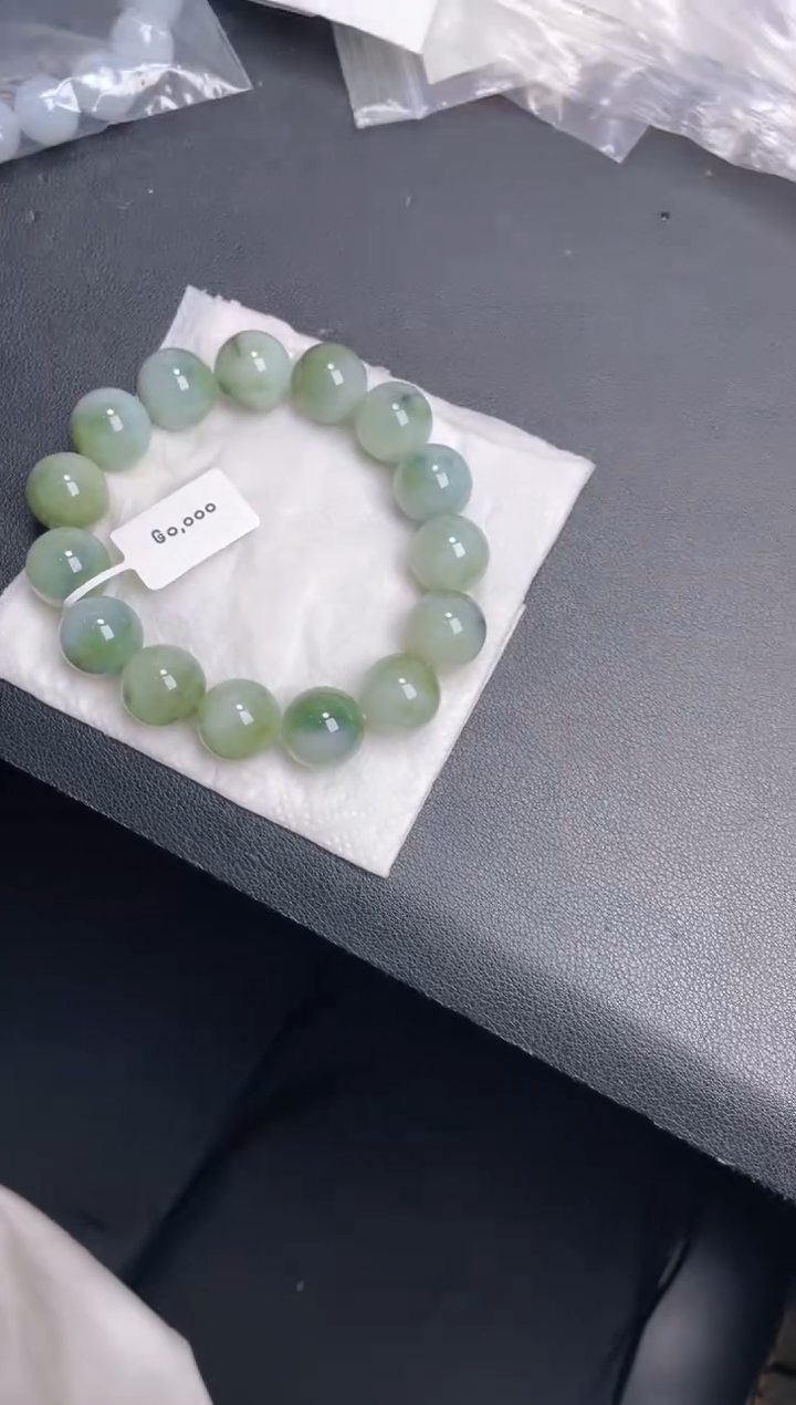 定制翡翠未镶嵌珠串15+