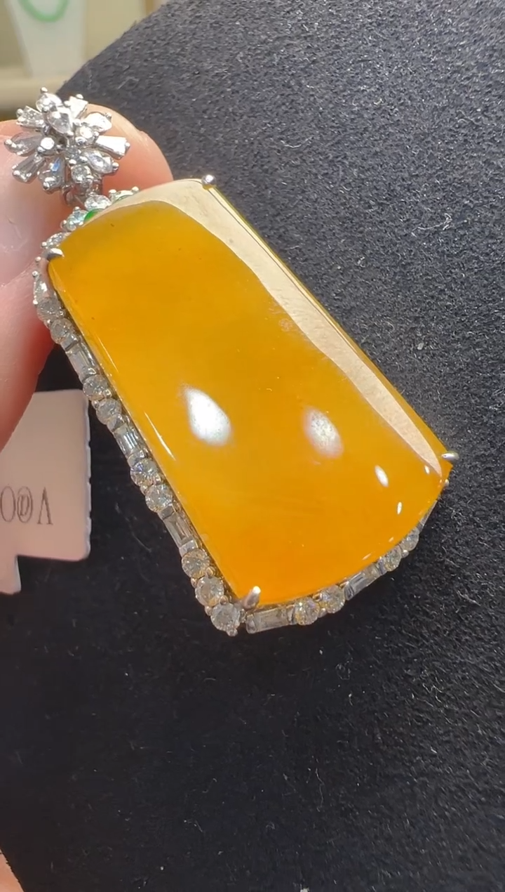 【闪购商品】翡翠吊坠(不含链)18K金镶嵌多样性发货拍一发一