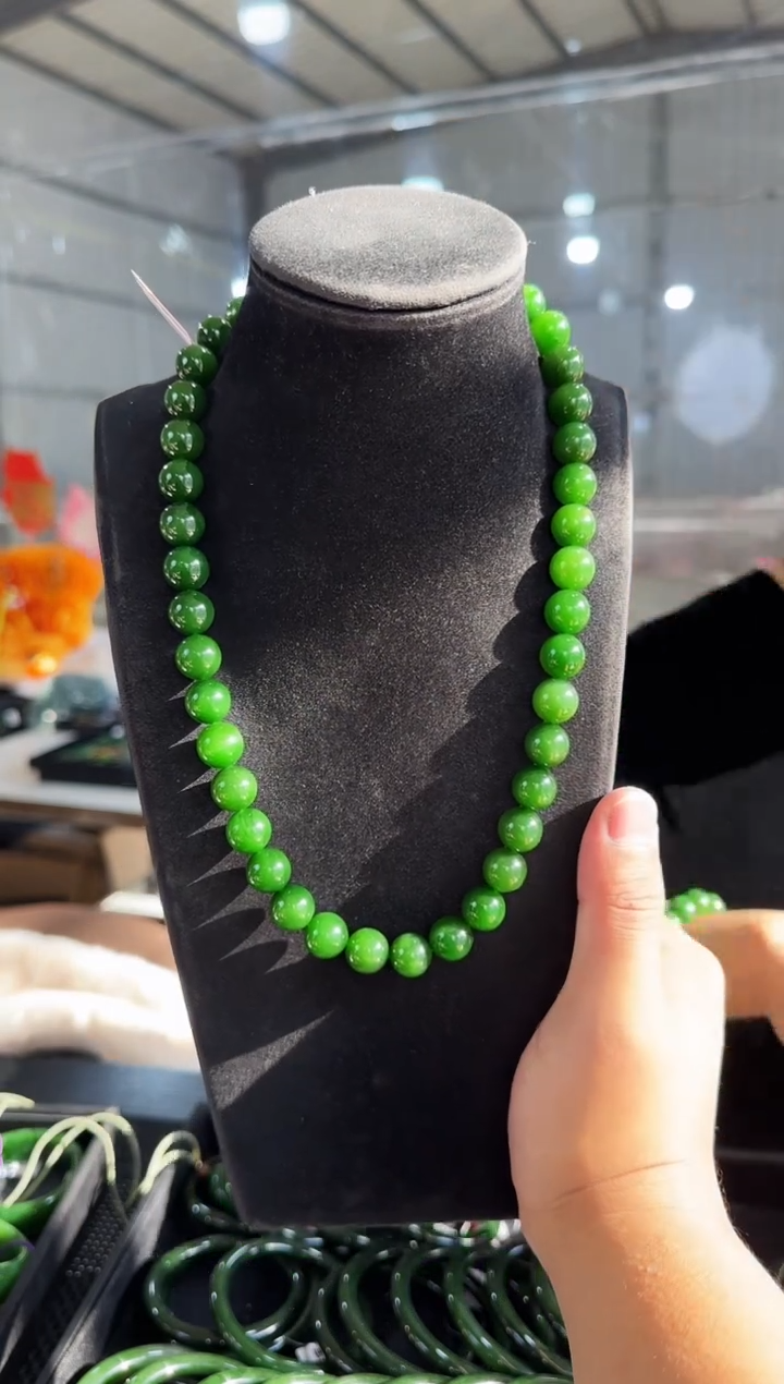 【闪购商品】和田玉（碧玉）项链未镶嵌约12mm，多样性发一