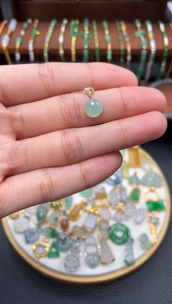 【闪购商品】翡翠吊坠(不含链)18K金镶嵌一个   JK168