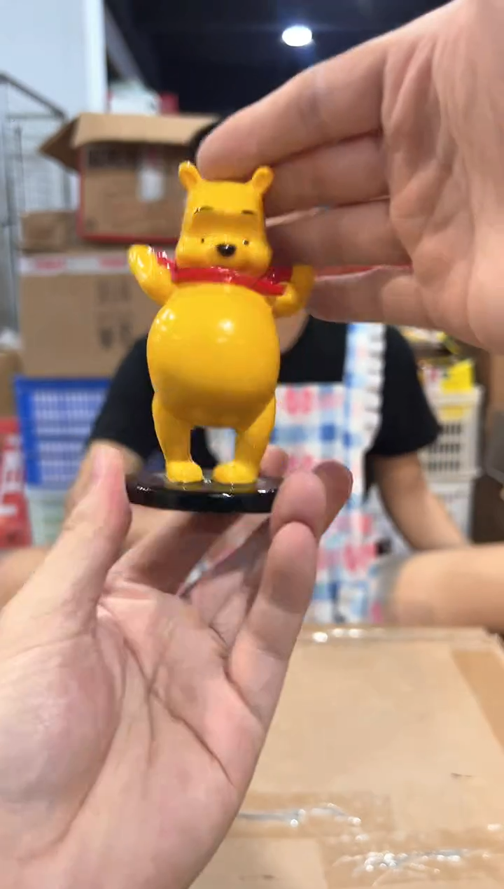 瓷片大肚子维尼小摆件 树脂