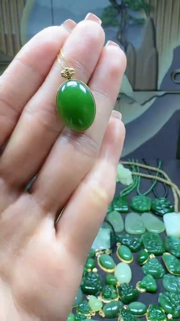 【闪购商品】和田玉挂件18K金镶嵌1