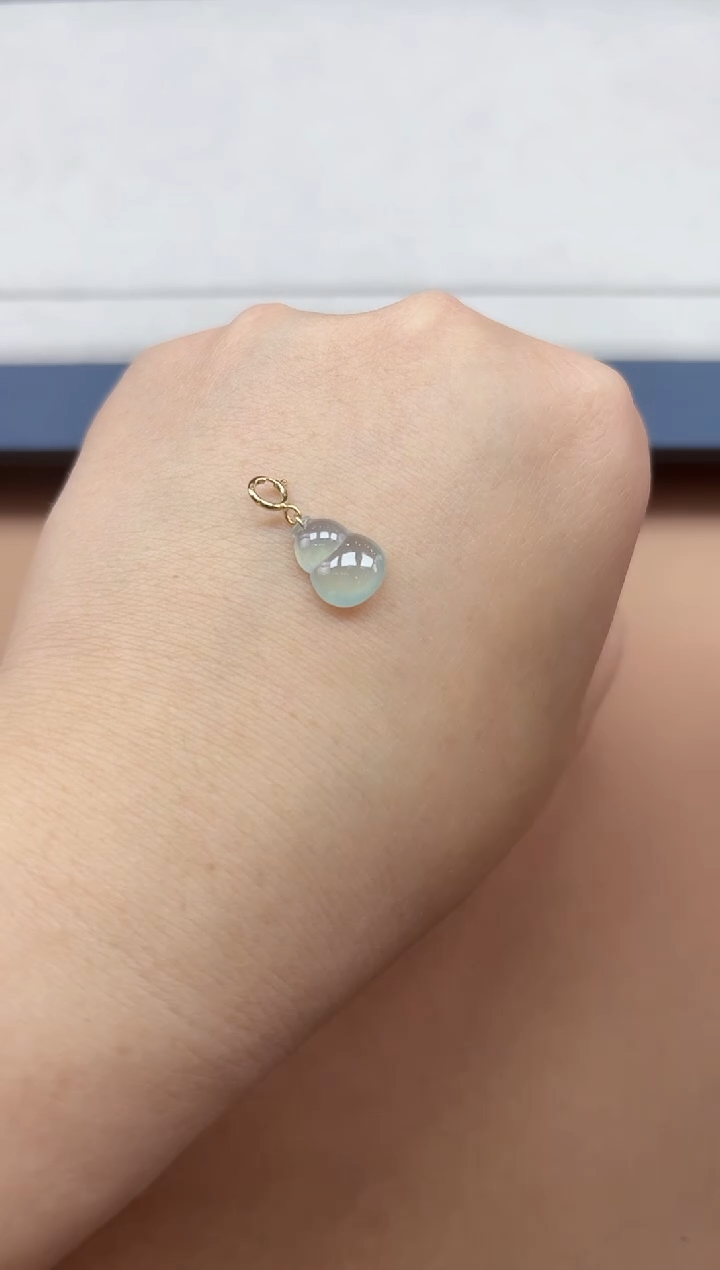 【闪购商品】翡翠颈饰18K金镶嵌葫芦