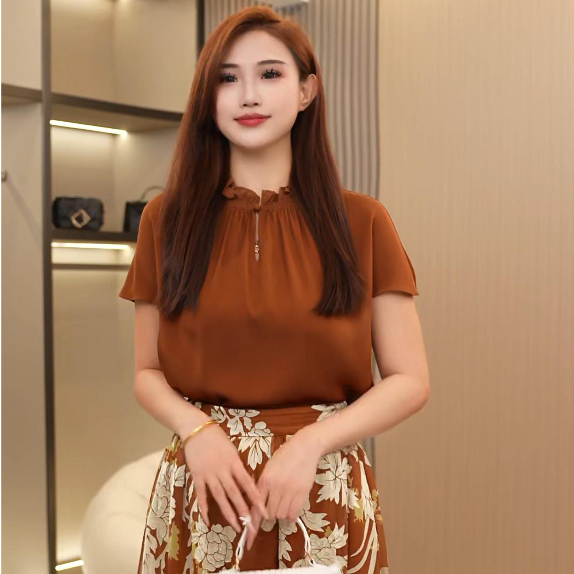 夏季新款极简风修身显瘦洋气时尚百搭减龄立领上衣