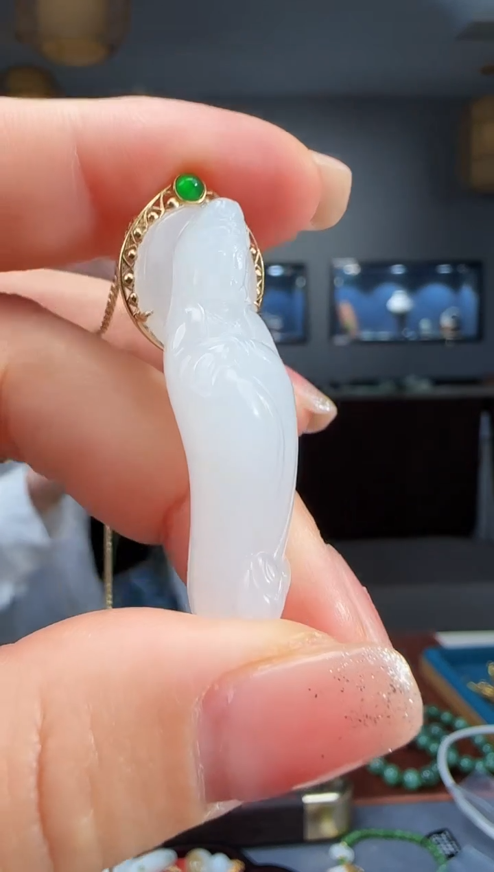 和田玉18K金镶嵌吊坠(不含链)1