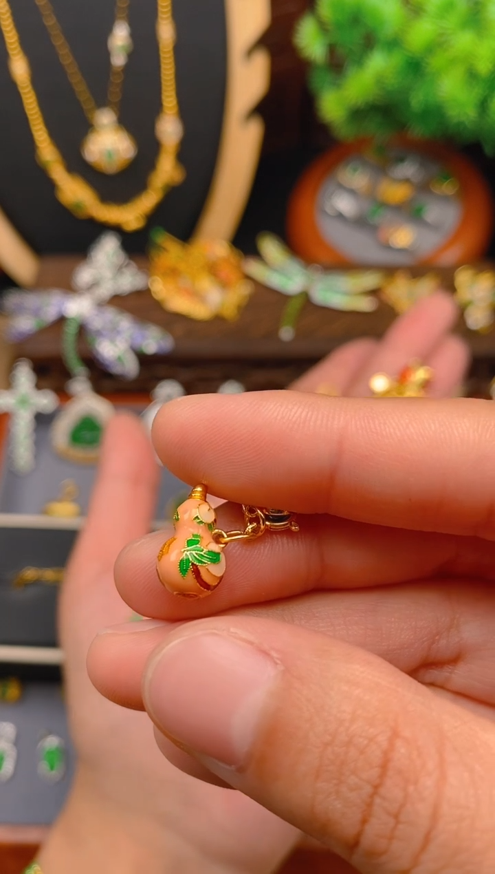 【闪购商品】翡翠吊坠(不含链)银S925镶嵌珐琅彩葫芦