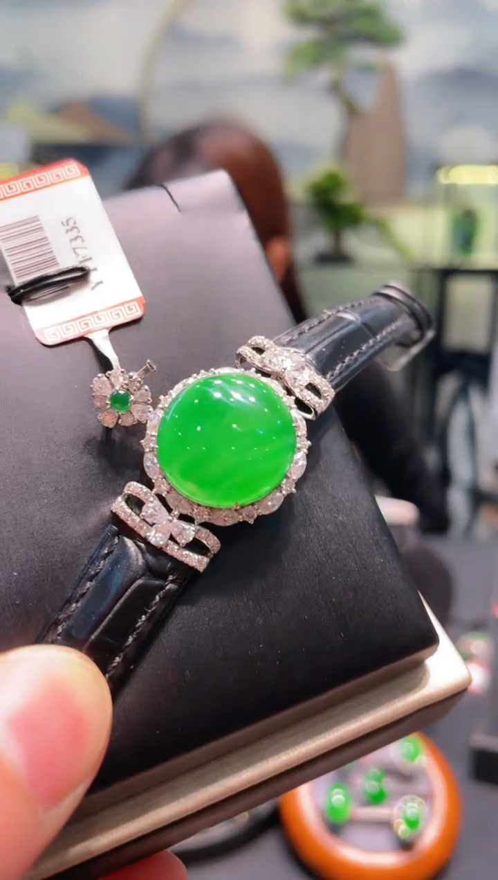 【闪购商品】翡翠颈饰18K金镶嵌A74天然A货翡翠